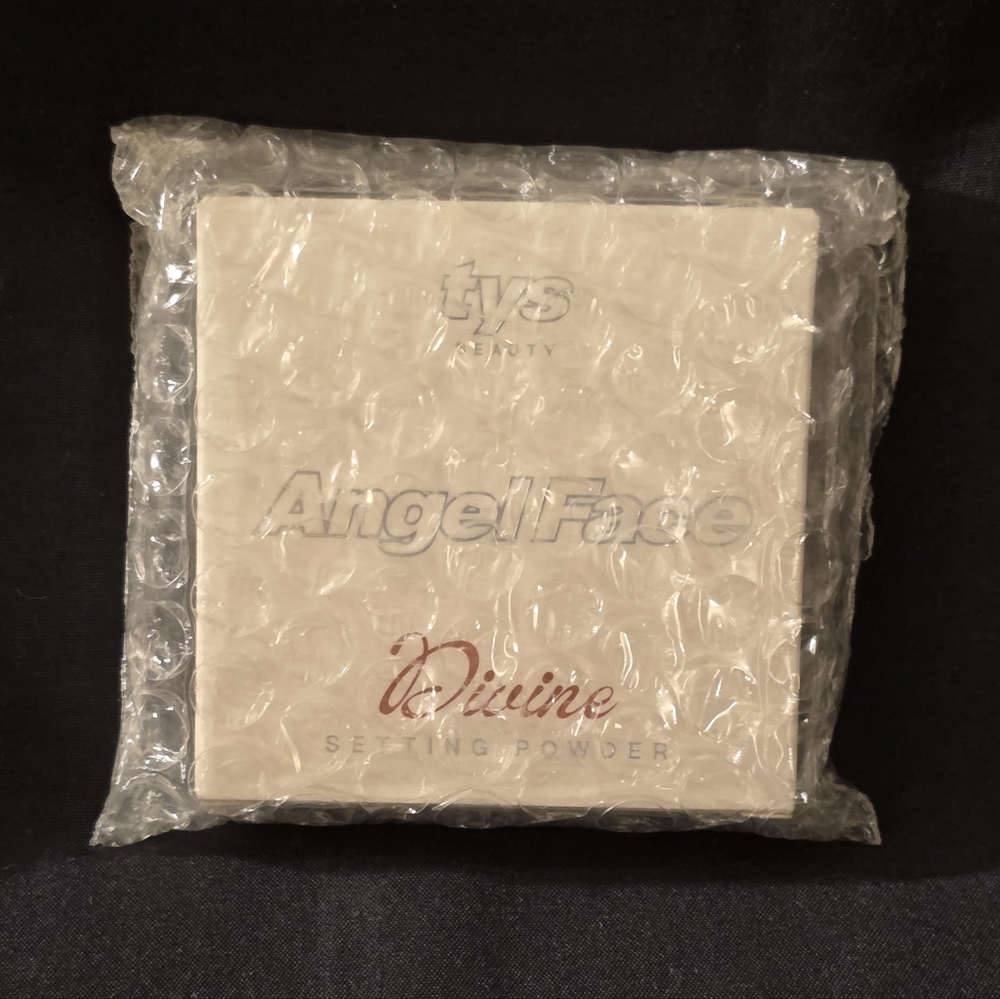 NIB- Angel Face Divine Setting Powder - Picture 2 of 6